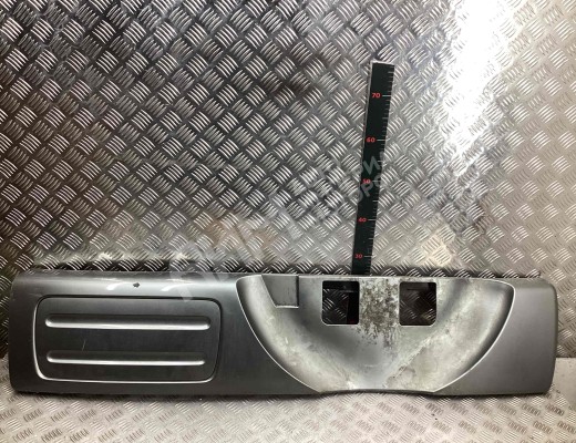 Накладка двери (крышки) багажника Honda CR-V II (RD8, RD9) 2004-2006 рестайлинг  Honda CR-V CR-V II (RD8, RD9) 2004-2006 рестайлинг