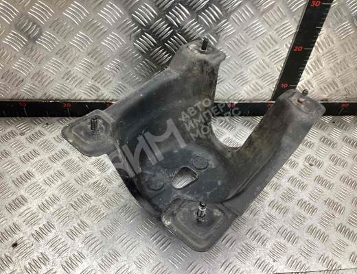 Крепление запаски Honda CR-V II (RD8, RD9) 2004-2006 рестайлинг  Honda CR-V CR-V II (RD8, RD9) 2004-2006 рестайлинг