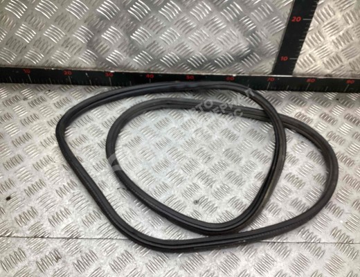 Уплотнитель багажника Honda CR-V II (RD8, RD9) 2004-2006 рестайлинг  Honda CR-V CR-V II (RD8, RD9) 2004-2006 рестайлинг