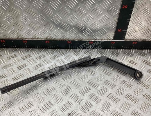 Щеткодержатель задний Nissan X-trail (T30) 2004-2007 рестайлинг  Nissan X-Trail X-trail (T30) 2004-2007 рестайлинг