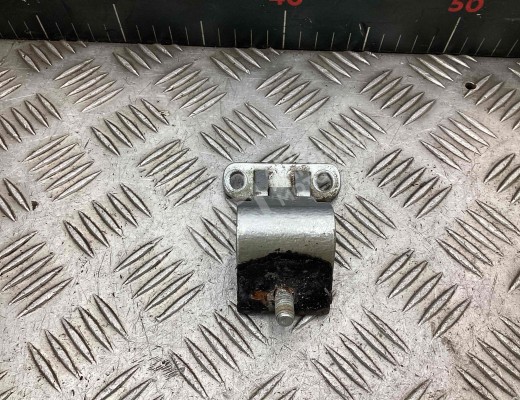 Петля крышки багажника Volkswagen Polo IV (9N) 2001-2005  Volkswagen Polo Polo IV (9N) 2001-2005