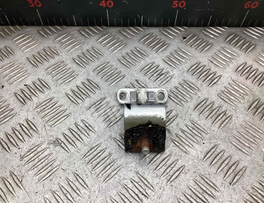 Петля крышки багажника Volkswagen Polo IV (9N) 2001-2005  Volkswagen Polo Polo IV (9N) 2001-2005