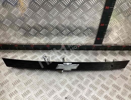 Накладка подсветки номера Chevrolet Lacetti (J200) 2004-2013  Chevrolet Lacetti Lacetti (J200) 2004-2013