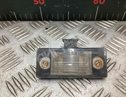 Подсветка номера Skoda Fabia I (6Y) 1999-2004  Skoda Fabia Fabia I (6Y) 1999-2004