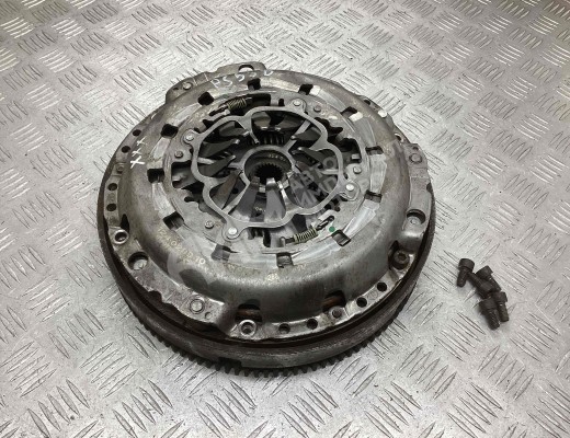 Маховик Audi A4 B6 (8EC, 8E5) 2000-2004  Audi A4 A4 B6 (8EC, 8E5) 2000-2004