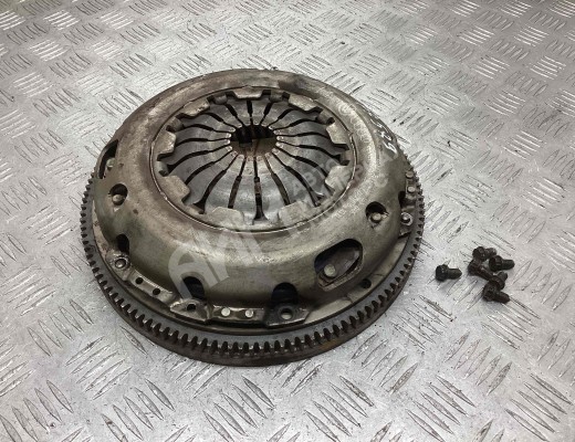 Комплект сцепления Volkswagen Golf+ V (5M) 2005-2014  Volkswagen Golf Plus Golf+ V (5M) 2005-2014