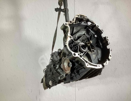 КПП механическая (МКПП) 6-ступенчатая Audi A6 C5 (4B) 2001-2004 рестайлинг  Audi A6 A6 C5 (4B) 2001-2004 рестайлинг