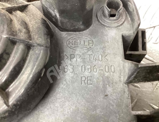 Фара правая Audi A3 I (8L) 1996-2000  Audi A3 A3 I (8L) 1996-2000