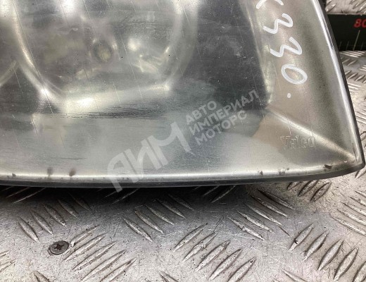 Фара правая Audi A4 B6 (8EC, 8E5) 2000-2004  Audi A4 A4 B6 (8EC, 8E5) 2000-2004