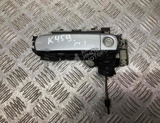 Ручка наружная передняя левая Audi A4 B6 (8EC, 8E5) 2000-2004  Audi A4 A4 B6 (8EC, 8E5) 2000-2004