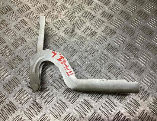 Петля капота левая Citroen Jumpy II 2007-2016  Citroen Jumpy Jumpy II 2007-2016