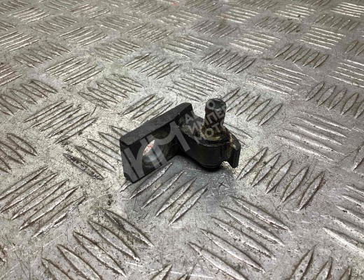 Петля двери передней правой Audi A6 C5 (4B) 1997-2001  Audi A6 A6 C5 (4B) 1997-2001