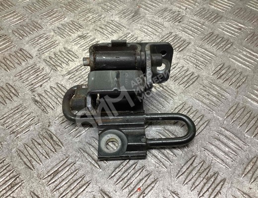 Петля двери передней правой Audi A6 C5 (4B) 1997-2001  Audi A6 A6 C5 (4B) 1997-2001