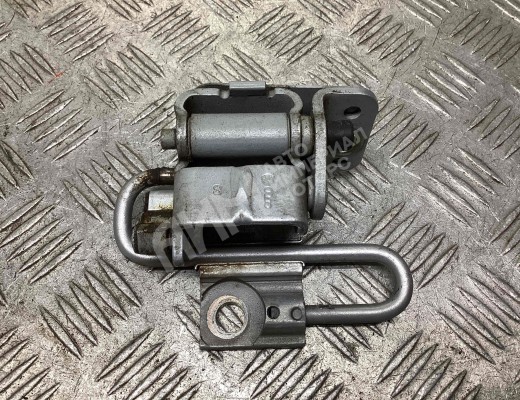 Петля двери передней правой Audi A6 C6 (4F) 2004-2008  Audi A6 A6 C6 (4F) 2004-2008