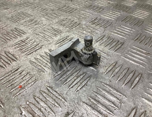 Петля двери передней правой Audi A6 C6 (4F) 2004-2008  Audi A6 A6 C6 (4F) 2004-2008