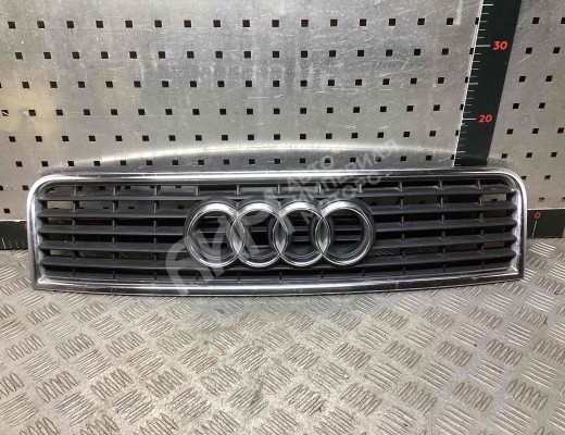 Решетка радиатора Audi A4 B6 (8EC, 8E5) 2000-2004  Audi A4 A4 B6 (8EC, 8E5) 2000-2004