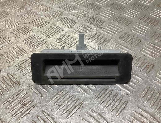 Кнопка открытия багажника Opel Vectra C 2005-2009 рестайлинг  Opel Vectra Vectra C 2005-2009 рестайлинг