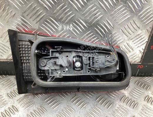 Фонарь крышки багажника правый Renault Laguna II (X74) 2005-2007 рестайлинг  Renault Laguna Laguna II (X74) 2005-2007 рестайлинг