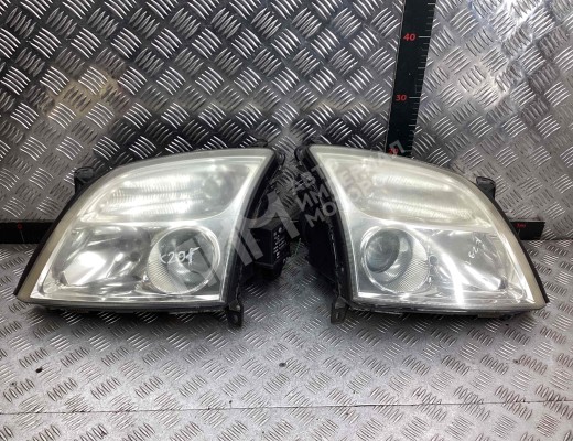 Фара передняя (комплект) Opel Vectra C 2002-2005  Opel Vectra Vectra C 2002-2005