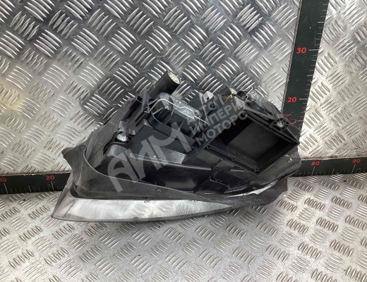 Фара правая Audi A4 B6 (8EC, 8E5) 2000-2004  Audi A4 A4 B6 (8EC, 8E5) 2000-2004