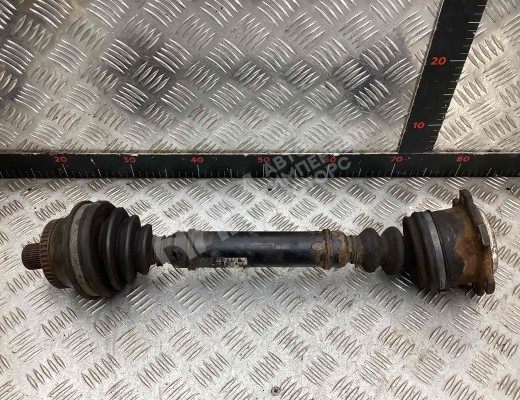 Полуось передняя правая (приводной вал, ШРУС) Audi A6 C5 (4B) 1997-2001  Audi A6 A6 C5 (4B) 1997-2001