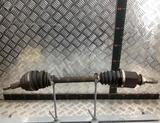Полуось передняя левая (приводной вал, ШРУС) Renault Megane II 2002-2006  Renault Megane Megane II 2002-2006