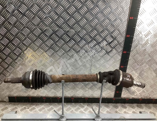 Полуось передняя левая (приводной вал, ШРУС) Renault Scenic II (JM) 2006-2009 рестайлинг  Renault Scenic Scenic II (JM) 2006-2009 рестайлинг