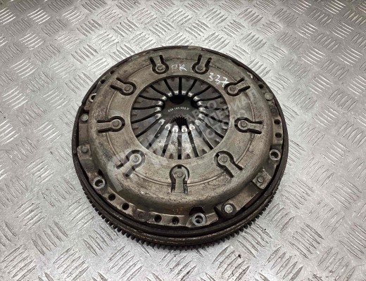 Маховик Audi A4 B6 (8EC, 8E5) 2000-2004  Audi A4 A4 B6 (8EC, 8E5) 2000-2004