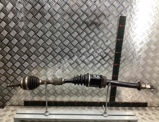 Полуось передняя правая (приводной вал, ШРУС) Toyota Avensis II (T250) 2003-2008  Toyota Avensis Avensis II (T250) 2003-2008