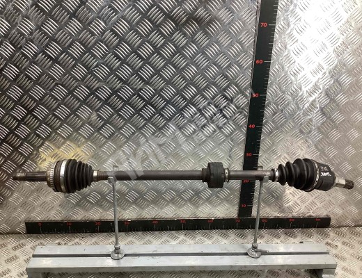 Полуось передняя правая (приводной вал, ШРУС) Toyota Prius II (XW20) 2005-2009 рестайлинг  Toyota Prius Prius II (XW20) 2005-2009 рестайлинг