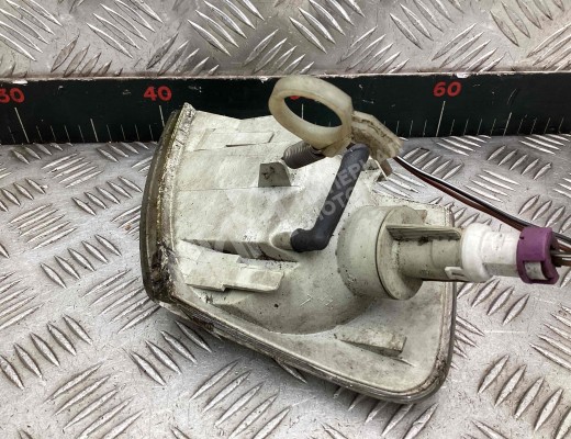 Поворотник левый Volkswagen Passat B5 (3B) 1996-2000  Volkswagen Passat Passat B5 (3B) 1996-2000