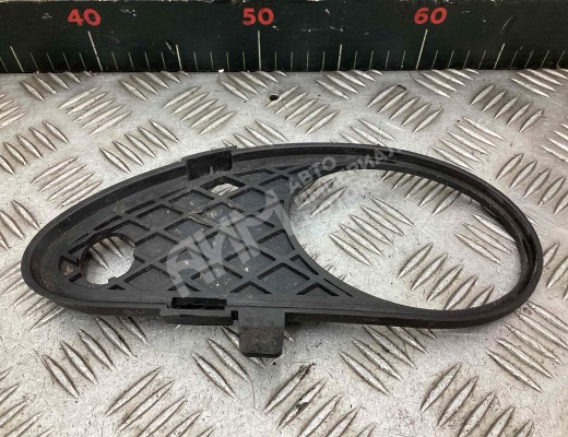 Рамка фары противотуманной левой Mercedes C (W203) 2000-2004  Mercedes C C (W203) 2000-2004