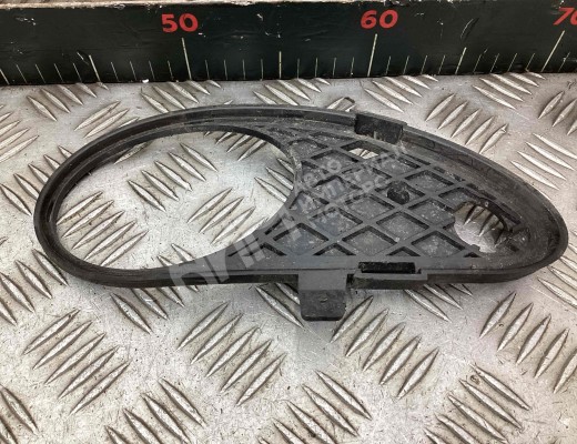 Рамка фары противотуманной правой Mercedes C (W203) 2000-2004  Mercedes C C (W203) 2000-2004