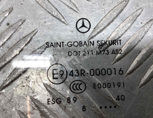 Стекло двери передней правой Mercedes Vito II (W639) 2003-2010  Mercedes Vito Vito II (W639) 2003-2010