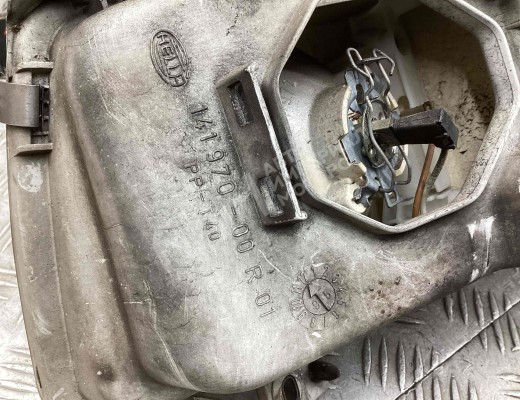 Фара правая Volkswagen Passat B4 (3A) 1993-1997  Volkswagen Passat Passat B4 (3A) 1993-1997