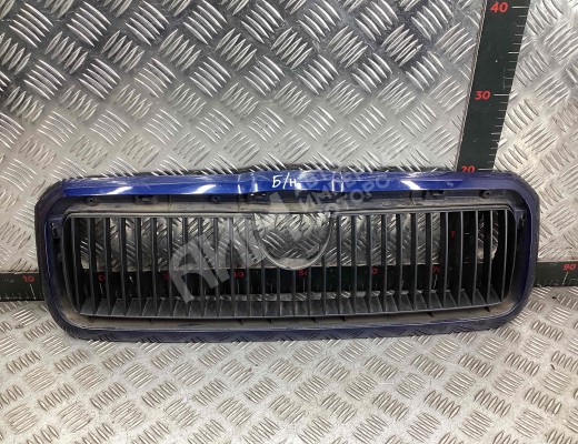 Решетка радиатора Skoda Octavia A4 Tour (1U) 1996-2010  Skoda Octavia Octavia A4 Tour (1U) 1996-2010