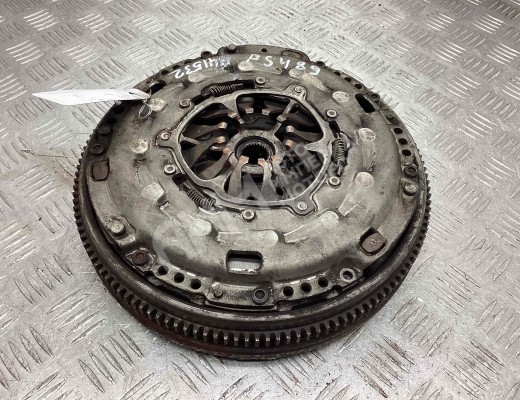 Маховик Volkswagen Touran I (1T) 2003-2006  Volkswagen Touran Touran I (1T) 2003-2006