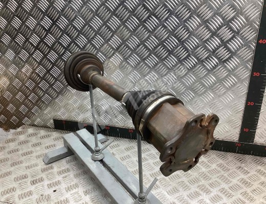 Полуось передняя левая (приводной вал, ШРУС) Volkswagen Golf IV (1J) 1997-2004  Volkswagen Golf Golf IV (1J) 1997-2004
