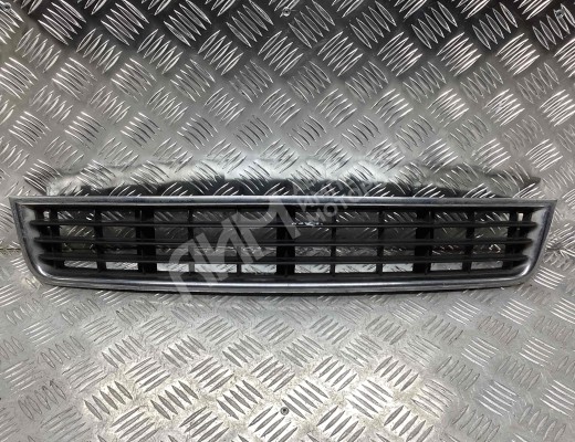 Решетка радиатора Audi A4 B6 (8EC, 8E5) 2000-2004  Audi A4 A4 B6 (8EC, 8E5) 2000-2004