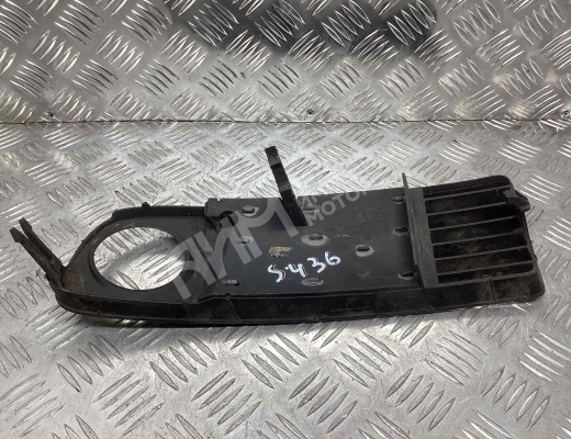 Рамка фары противотуманной правой Audi A6 C5 (4B) 1997-2001  Audi A6 A6 C5 (4B) 1997-2001
