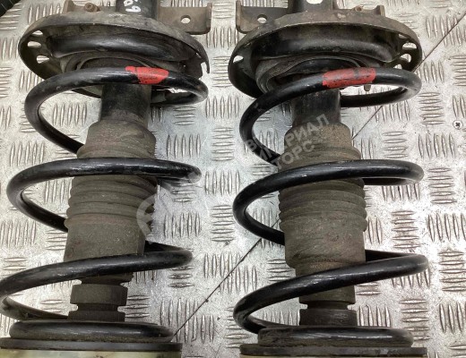 Стойка передняя правая Renault Modus 2004-2012  Renault Modus Modus 2004-2012