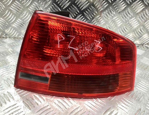 Фонарь задний правый Audi A4 B7 (8EC, 8ED) 2004-2008  Audi A4 A4 B7 (8EC, 8ED) 2004-2008
