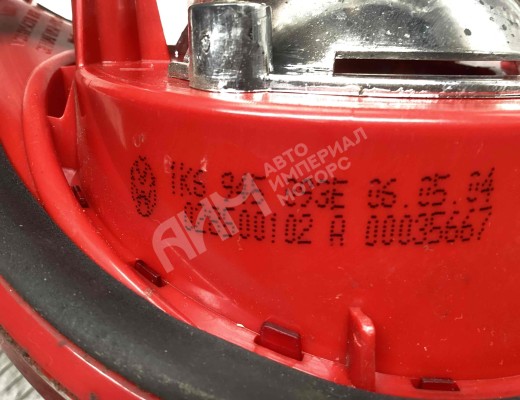 Фонарь крышки багажника левый Volkswagen Golf V (1K) 2004-2009  Volkswagen Golf Golf V (1K) 2004-2009