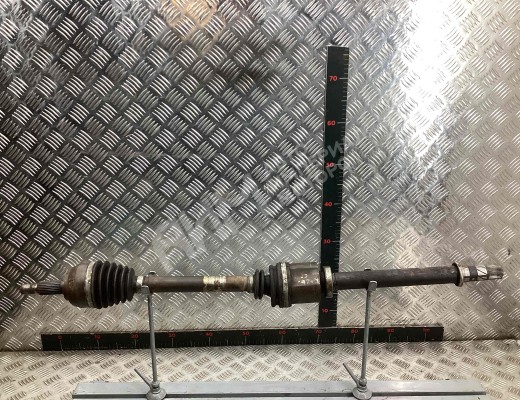 Полуось передняя правая (приводной вал, ШРУС) Renault Scenic II (JM) 2003-2006  Renault Scenic Scenic II (JM) 2003-2006