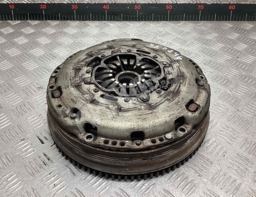 Маховик Toyota Avensis II (T250) 2003-2008  Toyota Avensis Avensis II (T250) 2003-2008