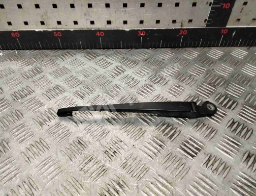 Щеткодержатель задний Volkswagen Passat B5 (3B) 1996-2000  Volkswagen Passat Passat B5 (3B) 1996-2000