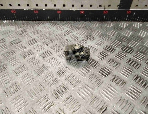 Рулевой карданчик Mercedes МВ100 (W631) 1981-1996  Mercedes 100 МВ100 (W631) 1981-1996