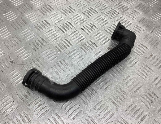 Патрубок вентиляции картера Volkswagen Golf IV (1J) 1997-2004  Volkswagen Golf Golf IV (1J) 1997-2004