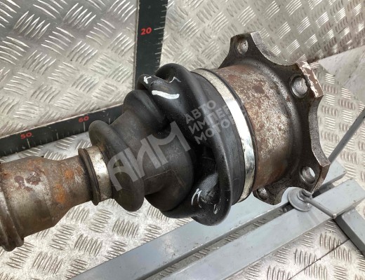 Полуось передняя правая (приводной вал, ШРУС) Audi A6 C5 (4B) 1997-2001  Audi A6 A6 C5 (4B) 1997-2001