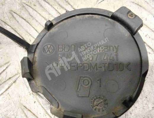 Заглушка (решетка) в бампер задний Volkswagen Golf+ V (5M) 2005-2014  Volkswagen Golf Plus Golf+ V (5M) 2005-2014